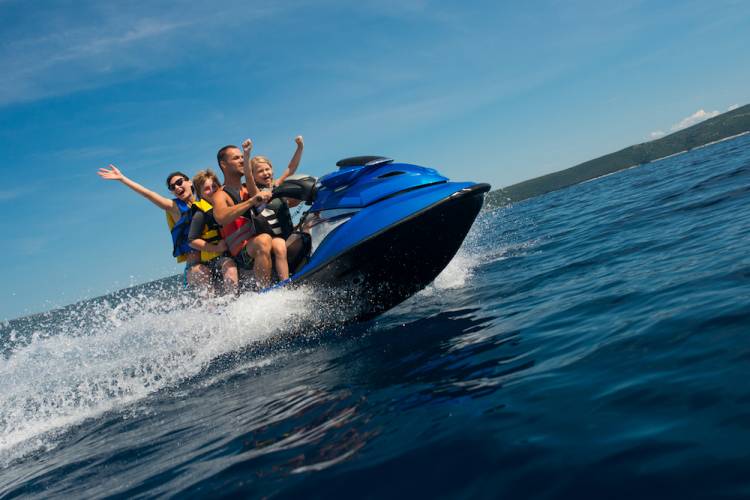 sandbridge jet ski family friendly activities