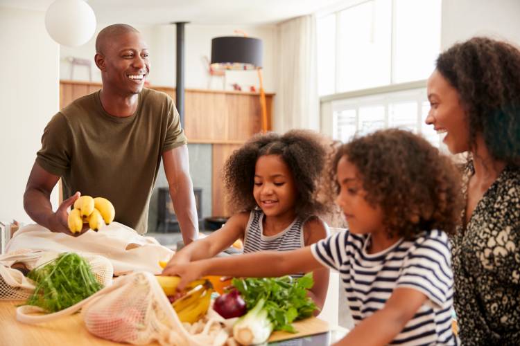 family-groceries-kitchen